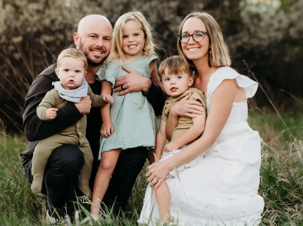 Rev. Connor Underseth and his family